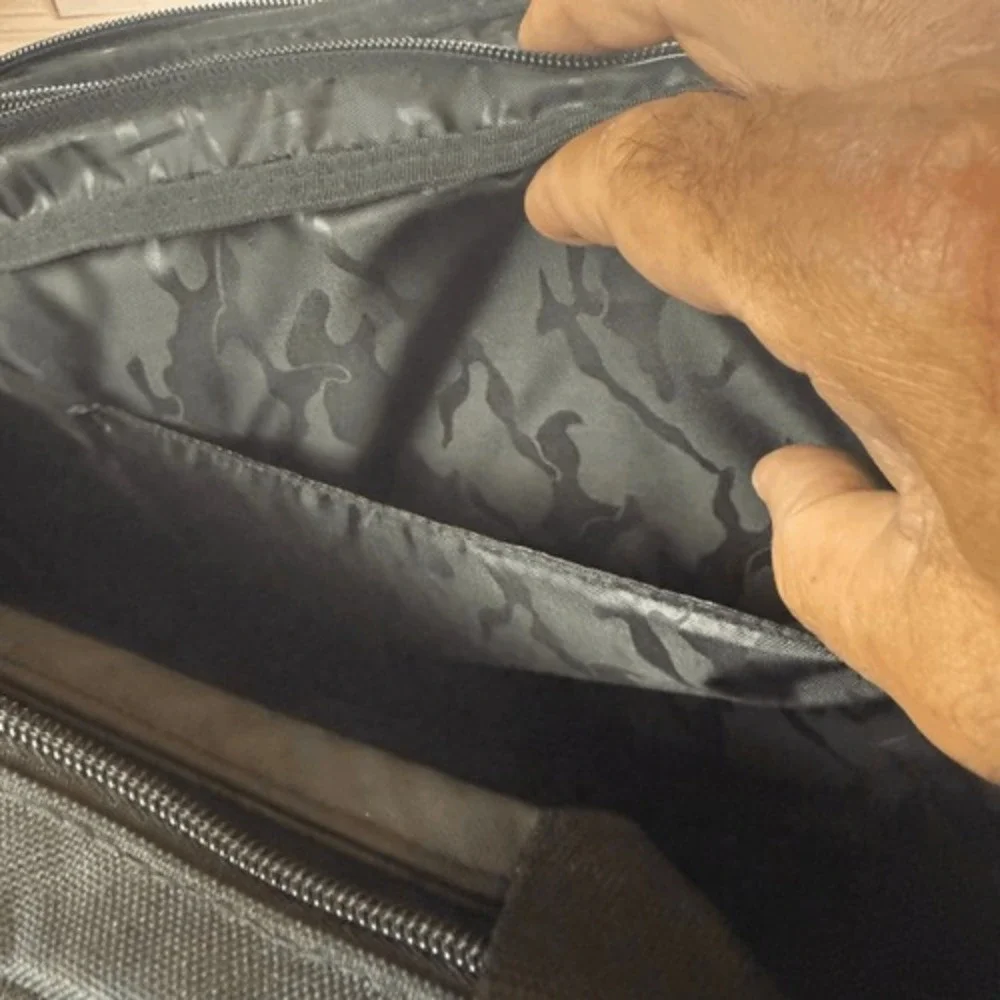 Solo New York Men's GRV330-4 Notch Laptop Detachable Strap Briefcase‎ Black